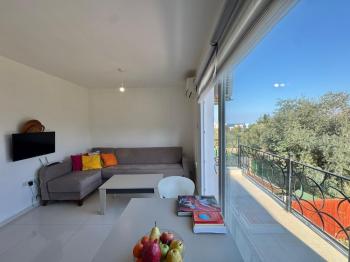 Kaçırılmayacak Fırsat Kıbrıs Girne Karaoğlanoğlun da Satılık  1+1 Daire