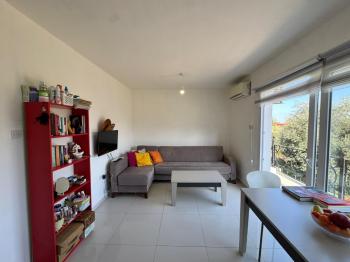 Kaçırılmayacak Fırsat Kıbrıs Girne Karaoğlanoğlun da Satılık  1+1 Daire