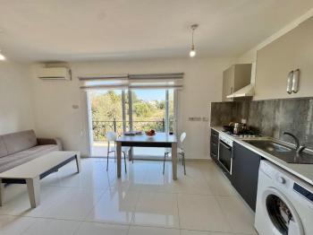 Kaçırılmayacak Fırsat Kıbrıs Girne Karaoğlanoğlun da Satılık  1+1 Daire