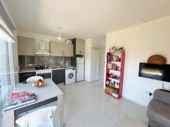 Kaçırılmayacak Fırsat Kıbrıs Girne Karaoğlanoğlun da Satılık  1+1 Daire