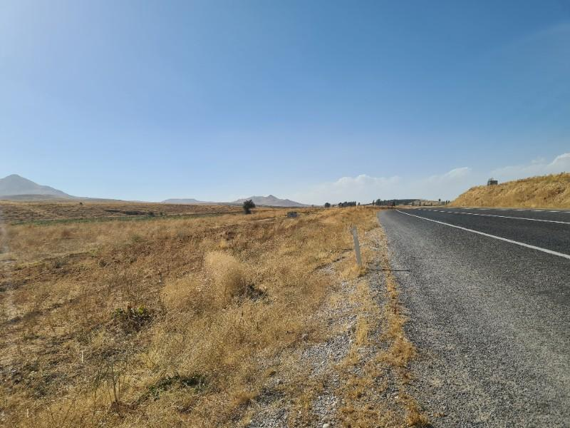 Niğde Elmalıda  Çamardı yoluna cepheli 32  dönüm satılık tarla