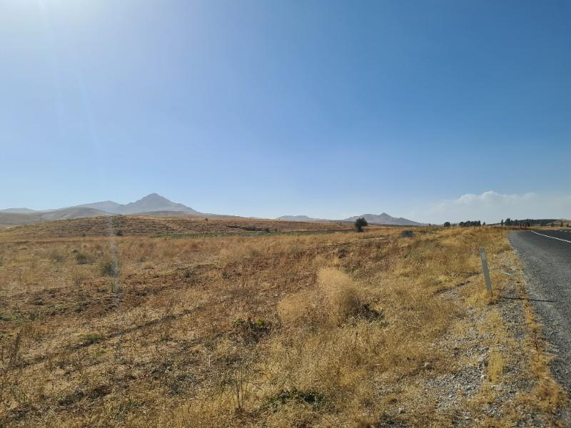 Niğde Elmalıda  Çamardı yoluna cepheli 32  dönüm satılık tarla