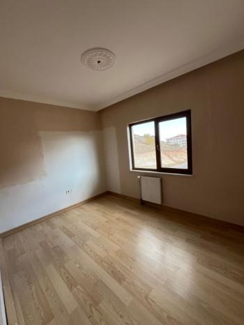 AFYON ÜÇOK EMLAKTAN KANLICA MAH TOKİ KONUTLARI SATILIK ARAKAT 2+1 FIRSAT BAKIMLI DAİRE