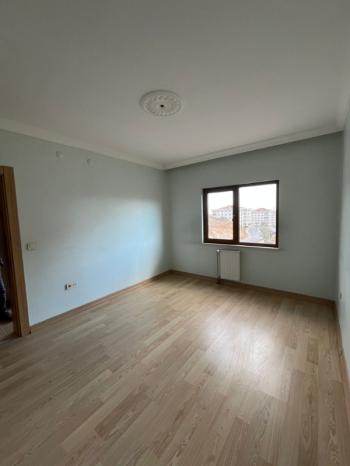 AFYON ÜÇOK EMLAKTAN KANLICA MAH TOKİ KONUTLARI SATILIK ARAKAT 2+1 FIRSAT BAKIMLI DAİRE