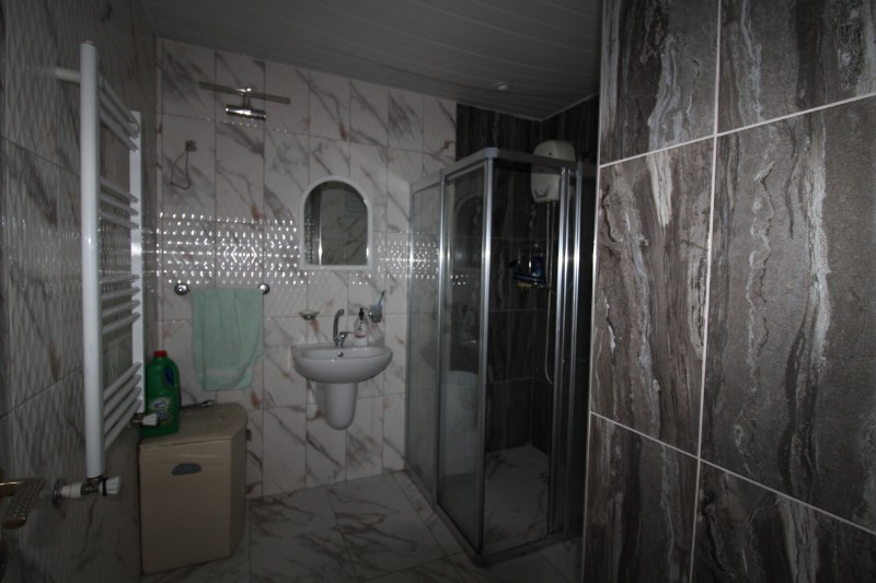 ASLAN'DAN TECE'DE MERKEZİ KONUM'DA HAVUZLU FULL EŞYALI 2+1