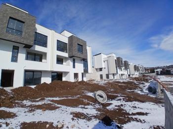 GÜVENAY - ÇORUM ÜÇTUTLAR MAH. BİNEVLERDE SATILIK 5+1 VİLLA