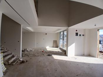 GÜVENAY - ÇORUM ÜÇTUTLAR MAH. BİNEVLERDE SATILIK 5+1 VİLLA