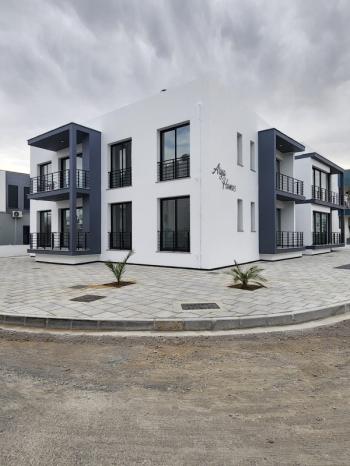  HAMİTKÖY' DE SATILIK ZEMİNKAT 2+1  YENİ SIFIR DAİRE