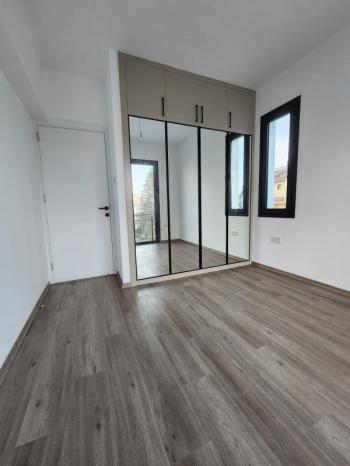  HAMİTKÖY' DE SATILIK ZEMİNKAT 2+1  YENİ SIFIR DAİRE