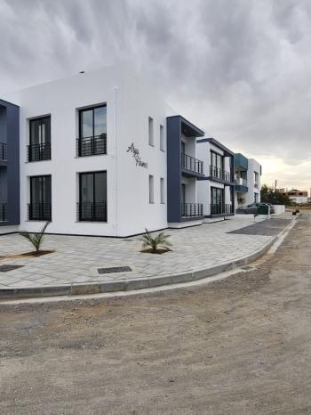  HAMİTKÖY' DE SATILIK ZEMİNKAT 2+1  YENİ SIFIR DAİRE