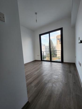  HAMİTKÖY' DE SATILIK ZEMİNKAT 2+1  YENİ SIFIR DAİRE