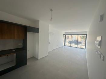  HAMİTKÖY' DE SATILIK ZEMİNKAT 2+1  YENİ SIFIR DAİRE