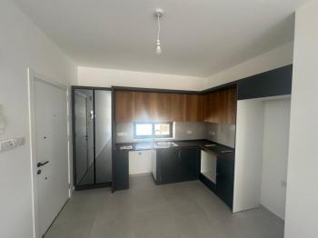  HAMİTKÖY' DE SATILIK ZEMİNKAT 2+1  YENİ SIFIR DAİRE