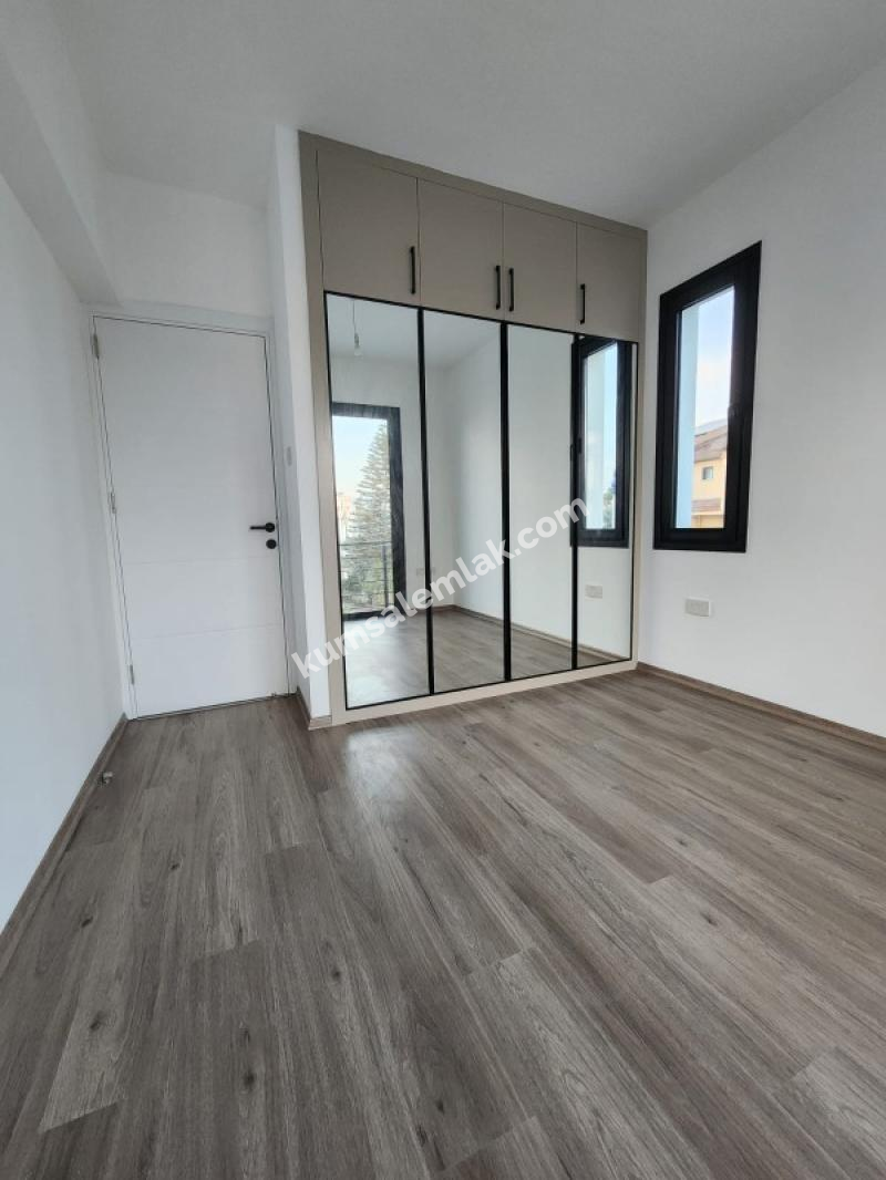  HAMİTKÖY' DE SATILIK ZEMİNKAT 2+1  YENİ SIFIR DAİRE