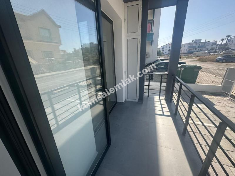  HAMİTKÖY' DE SATILIK ZEMİNKAT 2+1  YENİ SIFIR DAİRE