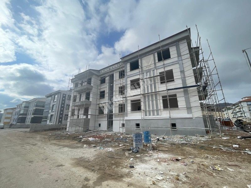 AFYON ÜÇOK EMLAKTAN KANLICA MAH SATILIK SIFIR 3+1 LÜX FIRSAT DAİRELER