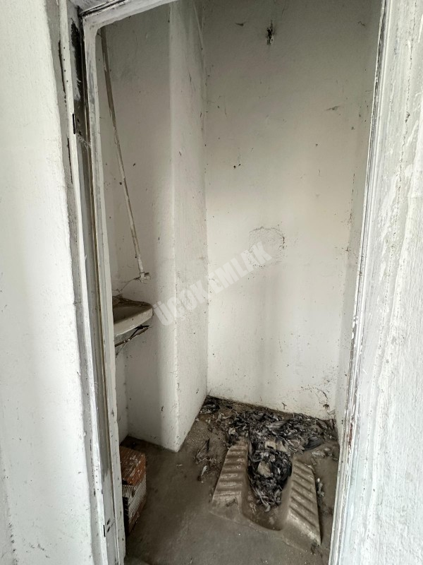 AYON ÜÇOK EMLAKTAN ALİ ÇETİNKAYA MAH KİRALIK 300M² DEPO 