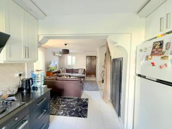 Didim Işık Sitesi'nde Tadilatlı, Tavanı Yükseltilmiş, Özel Tasarım Villa