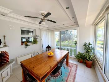 Didim Işık Sitesi'nde Tadilatlı, Tavanı Yükseltilmiş, Özel Tasarım Villa