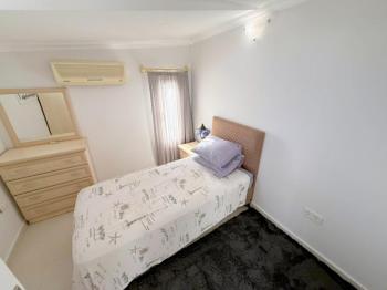 Didim Işık Sitesi'nde Tadilatlı, Tavanı Yükseltilmiş, Özel Tasarım Villa