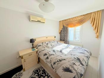 Didim Işık Sitesi'nde Tadilatlı, Tavanı Yükseltilmiş, Özel Tasarım Villa