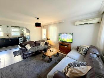 Didim Işık Sitesi'nde Tadilatlı, Tavanı Yükseltilmiş, Özel Tasarım Villa