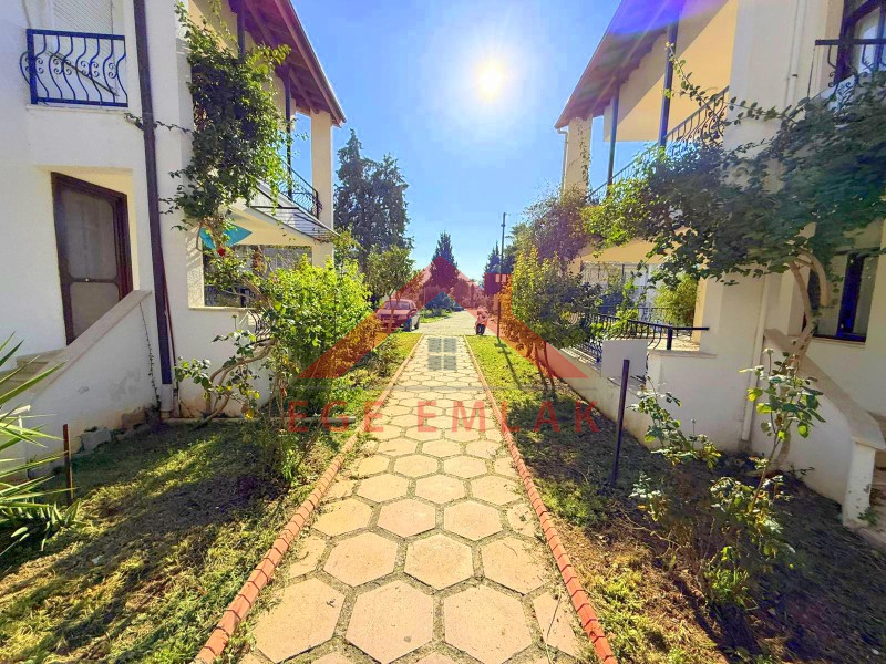 Didim Işık Sitesi'nde Tadilatlı, Tavanı Yükseltilmiş, Özel Tasarım Villa