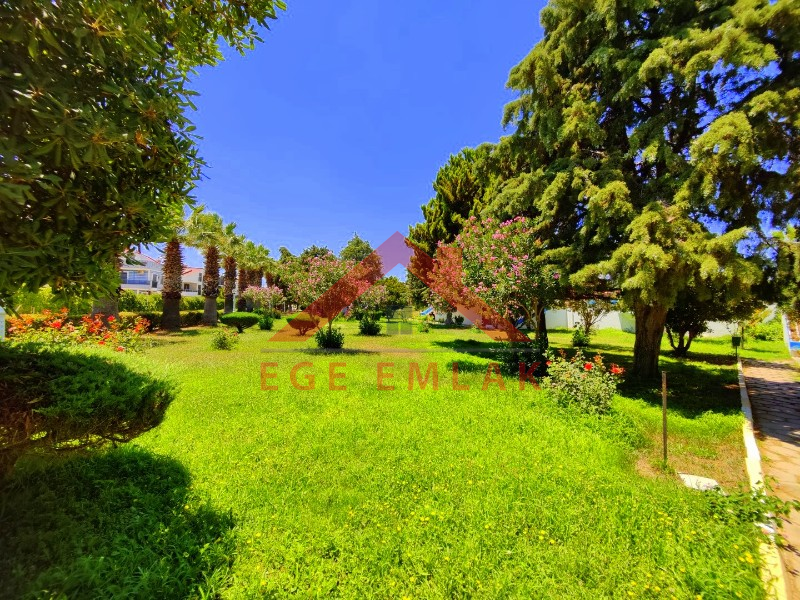 Didim Işık Sitesi'nde Tadilatlı, Tavanı Yükseltilmiş, Özel Tasarım Villa