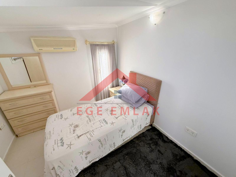 Didim Işık Sitesi'nde Tadilatlı, Tavanı Yükseltilmiş, Özel Tasarım Villa