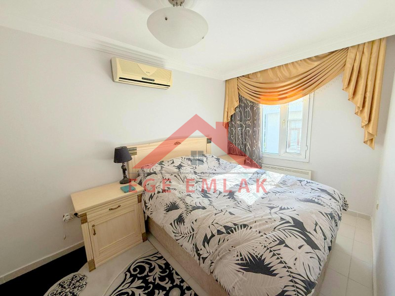 Didim Işık Sitesi'nde Tadilatlı, Tavanı Yükseltilmiş, Özel Tasarım Villa