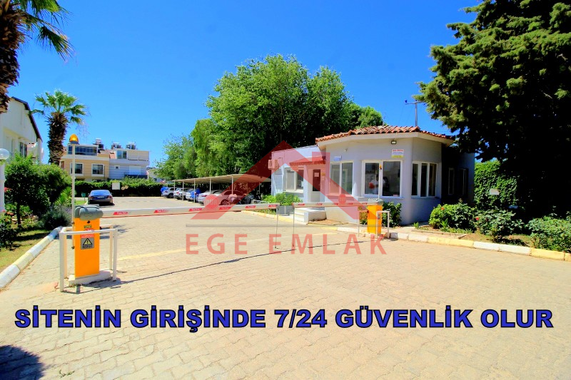 Didim Işık Sitesi'nde Tadilatlı, Tavanı Yükseltilmiş, Özel Tasarım Villa