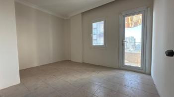 Elmas’tan Çiftlikköy’de Geniş Peyzajlı Site İçerisinde 3+1 