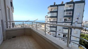 Elmas’tan Gazi’de Dağ Ve Deniz Manzaralı Emsalsiz Cepheli 4+1