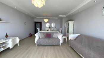 Elmas’tan Gazi’de Dağ Ve Deniz Manzaralı Emsalsiz Cepheli 4+1