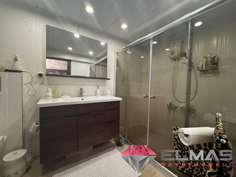 Elmas’tan Gazi Mah’de Gmk Üzeri Bağımsız Mutfak 3+1