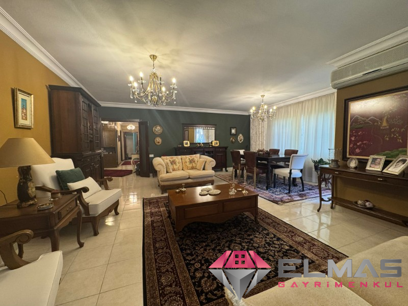 Elmas’tan Gazi Mah’de Gmk Üzeri Bağımsız Mutfak 3+1