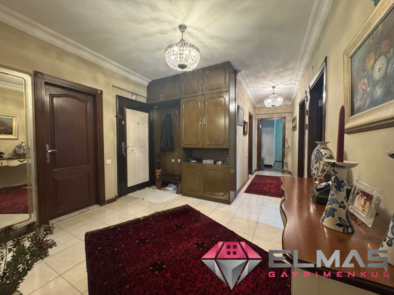 Elmas’tan Gazi Mah’de Gmk Üzeri Bağımsız Mutfak 3+1