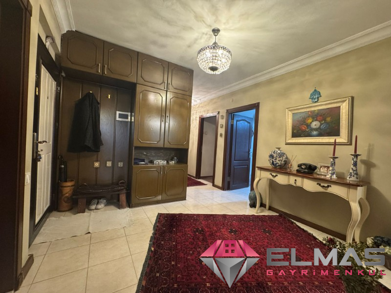 Elmas’tan Gazi Mah’de Gmk Üzeri Bağımsız Mutfak 3+1