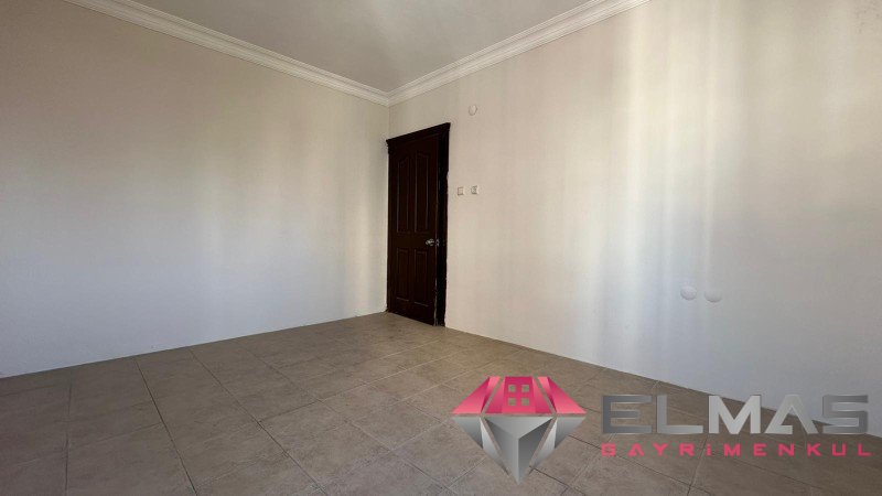 Elmas’tan Çiftlikköy’de Geniş Peyzajlı Site İçerisinde 3+1 