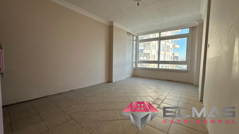 Elmas’tan Çiftlikköy’de Geniş Peyzajlı Site İçerisinde 3+1 