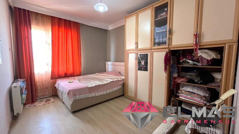 Elmas’tan Gazi’de Dağ Ve Deniz Manzaralı Emsalsiz Cepheli 4+1