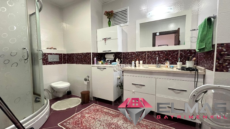 Elmas’tan Gazi’de Dağ Ve Deniz Manzaralı Emsalsiz Cepheli 4+1