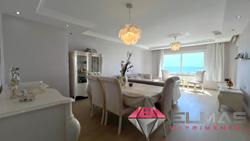 Elmas’tan Gazi’de Dağ Ve Deniz Manzaralı Emsalsiz Cepheli 4+1