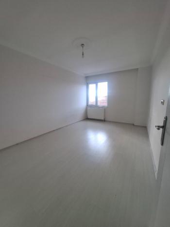 GÜVENAY -  ÇORUM BUHARAEVLER MAH.BEKİR AKSOY İLKOKULU CİVARI 3+1 SATILIK DAİRE