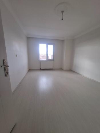 GÜVENAY -  ÇORUM BUHARAEVLER MAH.BEKİR AKSOY İLKOKULU CİVARI 3+1 SATILIK DAİRE