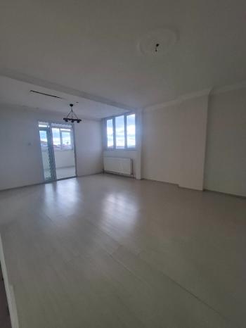GÜVENAY -  ÇORUM BUHARAEVLER MAH.BEKİR AKSOY İLKOKULU CİVARI 3+1 SATILIK DAİRE