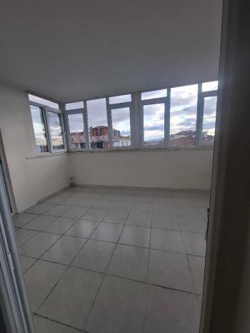 GÜVENAY -  ÇORUM BUHARAEVLER MAH.BEKİR AKSOY İLKOKULU CİVARI 3+1 SATILIK DAİRE