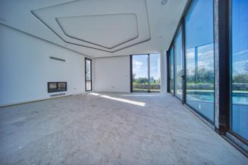 Girne Çatalköy'de Satılık Türk Koçan 4+1 Sıfır Müstakil Havuzlu Villa