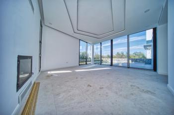 Girne Çatalköy'de Satılık Türk Koçan 4+1 Sıfır Müstakil Havuzlu Villa