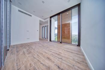 Girne Çatalköy'de Satılık Türk Koçan 4+1 Sıfır Müstakil Havuzlu Villa